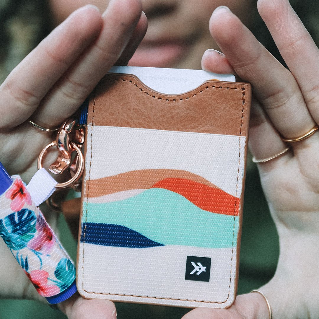 Tides | Vertical Wallet | Tan/Green/Orange